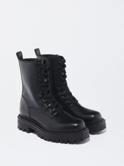 Parfois Botas e Botins*Botas Sola Track Com Atacadores | Preto