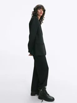 Parfois Botas e Botins*Exclusivo Online - Botins Com Cordões E Tira Com Fivela | Preto