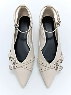 Parfois Sapatos Rasos|Sabrinas*Sabrinas Com Fivelas Preto | Branco