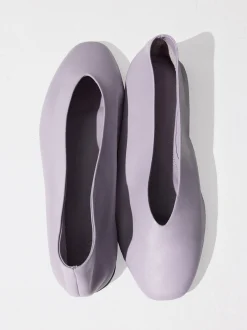 Parfois Pele|Sapatos Rasos*Sabrinas Em Pele Bege | Lil&aacute;s